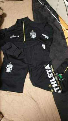 アスレタ黒   上下ジャージのサムネイル