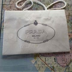 PRADA 紙袋のサムネイル