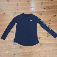 アンダーアーマー 長袖Tシャツのサムネイル