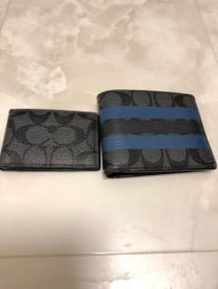COACH折りたたみ財布のサムネイル