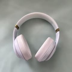 Beats Studio3 Wirelessオーバーイヤーヘッドフォンのサムネイル