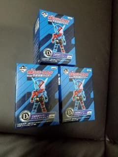 仮面ライダービルドwith平成仮面ライダーフィギュアのサムネイル