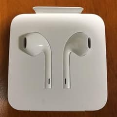 iPhone 7✨正規品✨イヤフォン♬のサムネイル