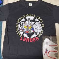 光る半袖Tシャツ（未使用品）のサムネイル
