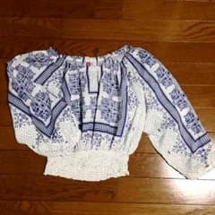 HM バンダナ柄 トップスのサムネイル