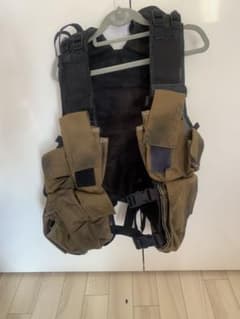 実物　P83 タクティカルベストのサムネイル