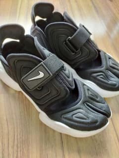 大人気！NIKEアクアリフト ブラックのサムネイル