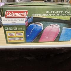 コールマン　スリーピングバッグ（色ピンク）　サイズ横74センチ縦170センチ コールマン スリーピングバッグ（色ピンク） サイズ横74センチ縦170