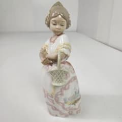 【美品】リヤドロナオ　花籠を持つバレンシアの少女 美品】リヤドロナオ 花籠を持つバレンシアの少女 - メルカリ