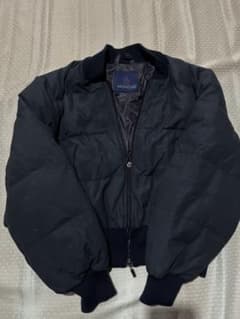 MONCLER 네이비 다운 재킷