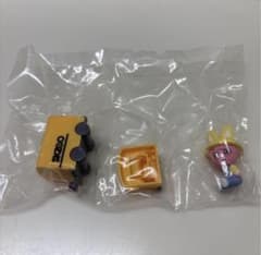 スキズ SKZOO スクールバスフィギュア ガチャガチャ チャンビン トゥエッキのサムネイル