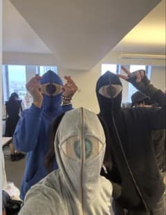 dinoworks　EYE KNOW BOY HOODIE dinoworks EYE KNOW BOY HOODIE Blue - メルカリ