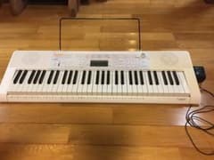 【HiT様専用】送料無料！ 電子ピアノCASIO LK-118のサムネイル