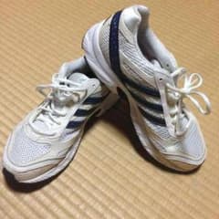adidasランニングシューズ26.5のサムネイル