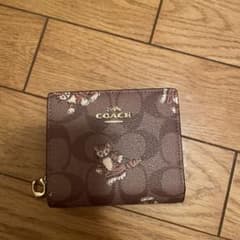 coach ダンシングキトゥン　財布　猫柄のサムネイル
