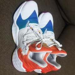 Adidas Harden Vol.4のサムネイル