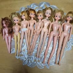 リカちゃん人形　ジェニーちゃん人形８体と衣装セットのサムネイル