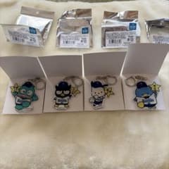 横浜DeNAベイスターズ サンリオ アクリルキーホルダー 4種のサムネイル