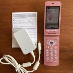 docomo F-02J ピンク ガラホ ACアダプタ付きのサムネイル