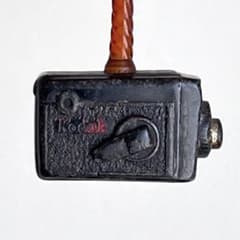 fk283 French キーホルダー Kodak Camera Vintage Antique