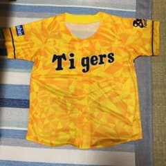 阪神タイガース ユニフォームのサムネイル