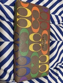 coach長財布のサムネイル
