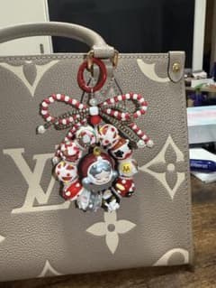 【クリスマス限定】正規品POPMARTスカルパンダ萌粒ハンドメイドチャームのサムネイル