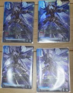 ストライクフリーダム　LR 4枚セット　ガンダムカードゲームのサムネイル