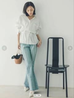 anuans センターシームセミフレアデニムパンツ サイズ1のサムネイル