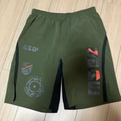 arena アリーナ ショートパンツ カーキのサムネイル