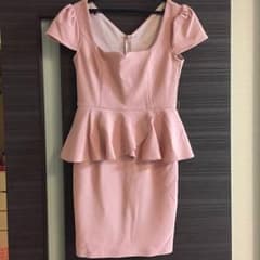 ドレスのサムネイル
