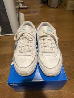 スニーカー　リーボック　28.5cmのサムネイル