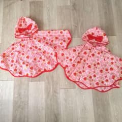 【美品】姉妹お揃い　双子　かっぱ　ポンチョ　レインコートのサムネイル