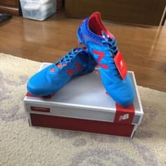 サッカースパイク new balanceのサムネイル