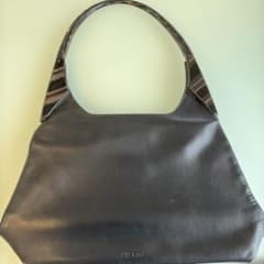 PRADA レザー ハンドバッグ ブラックのサムネイル