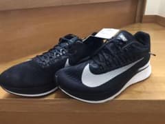 （価格交渉受付中）NIKE ズームフライ 26.5 新品・タグ付きのサムネイル