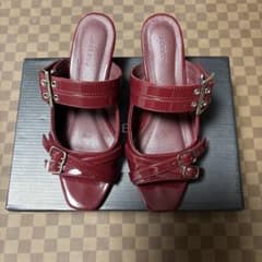 ページーボーイ クロスバックル ミュール レッドのサムネイル