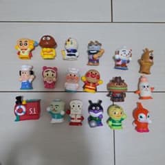 アンパンマン キャラクター人形 18体セットのサムネイル