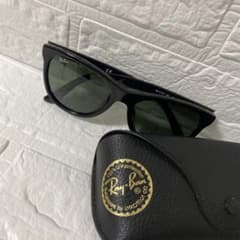 Ray-Ban ブラック サングラスのサムネイル