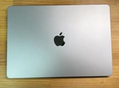 MacBook Air M2 15インチ 256GB/8GB スターライトのサムネイル