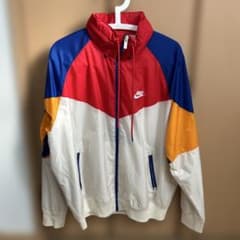 ⭐️NIKE ウィンドブレーカー　Lサイズ⭐️ 美品⭐️のサムネイル