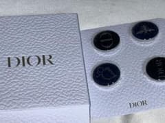 Dior ノベルティ　ピンバッジのサムネイル