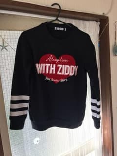 ZIDDY薄手のトレーナー140cm  コメントでお値下げします！のサムネイル