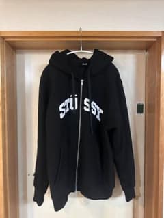 む*ん様 STUSSY ブラック ジップアップパーカーのサムネイル