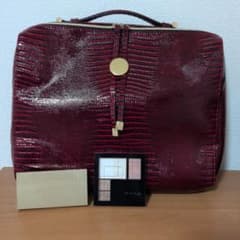 ESTEE LAUDER バック＋アイシャドウ、KATEシェイピングパレット付き