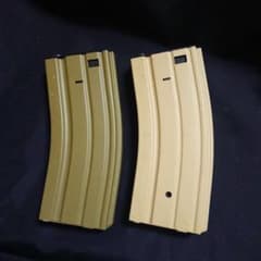 電動ガンM4系用　多弾マガジン 2本セット オリーブ・タンカラーのサムネイル