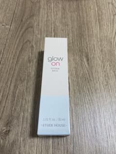 glow on  エチュードハウス　化粧下地のサムネイル