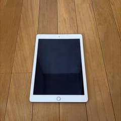 Apple iPad 本体 ゴールドのサムネイル