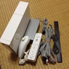 ★送料無料★ wii シロ すぐに遊べるセットのサムネイル