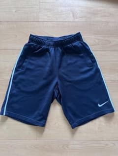 NIKE キッズ ハーフパンツ ネイビー 150